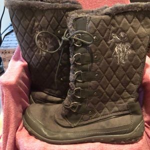 Snow boots size 12